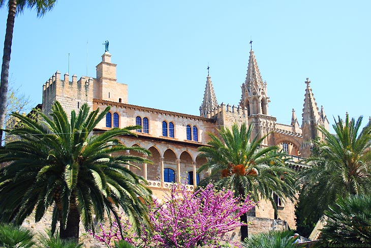 Königspalast und Kathedrale - Sehenswürdigkeiten in Palma